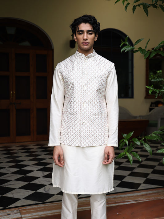 Kannan Ivory Cotton Blend  Embroidered  Bundi