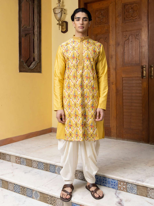 Patr
Embroidered
Kurta 
Embroidered Kurta
Yellow