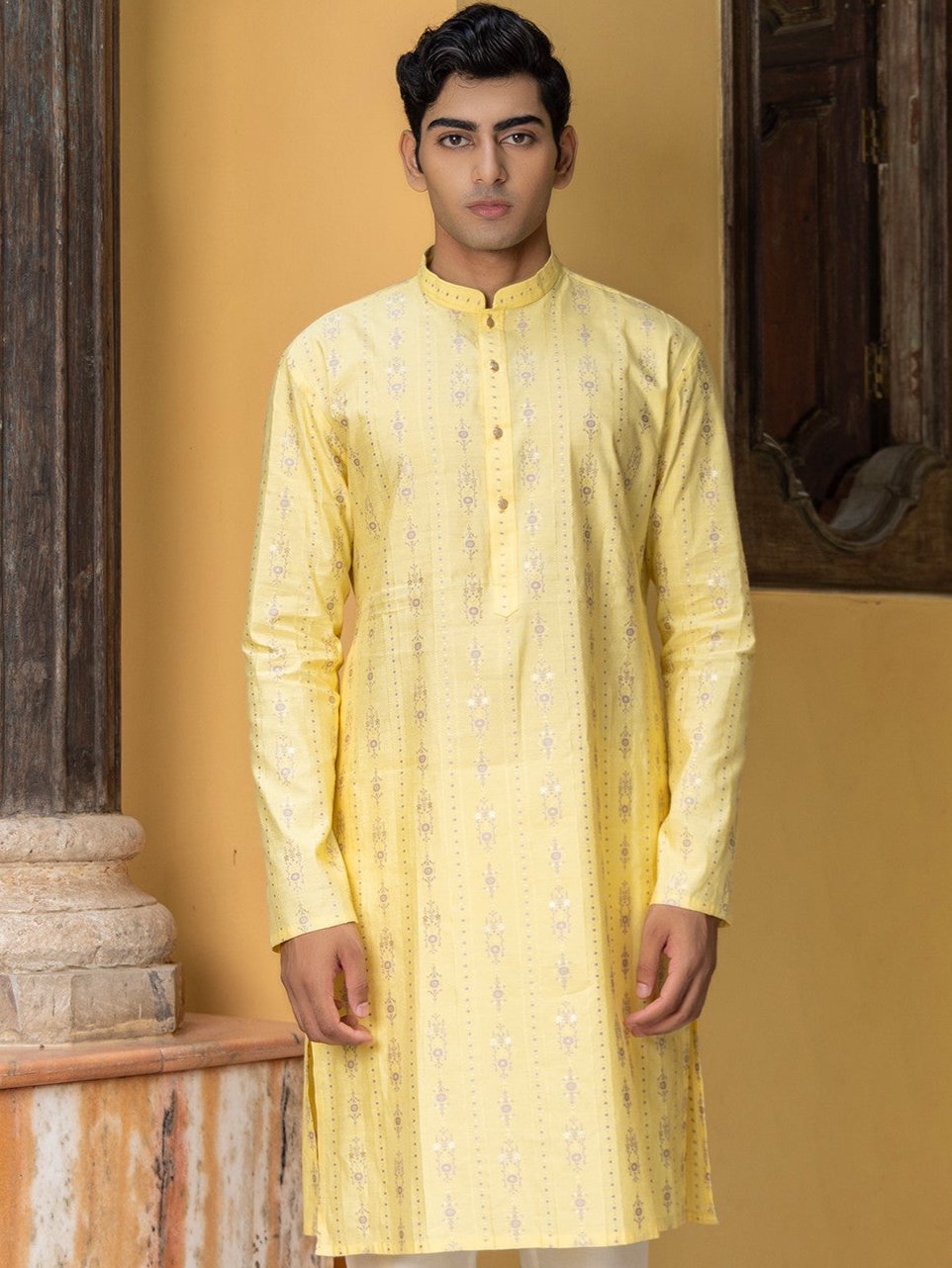Patr
Embroidered
Kurta
Embroidered Kurta 
Yellow
Wedding Kurta
Festive Kurta
Traditional Kurta