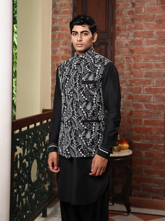 Patr
Bundi
jacket
Embroidered 
Embroidered Jacket