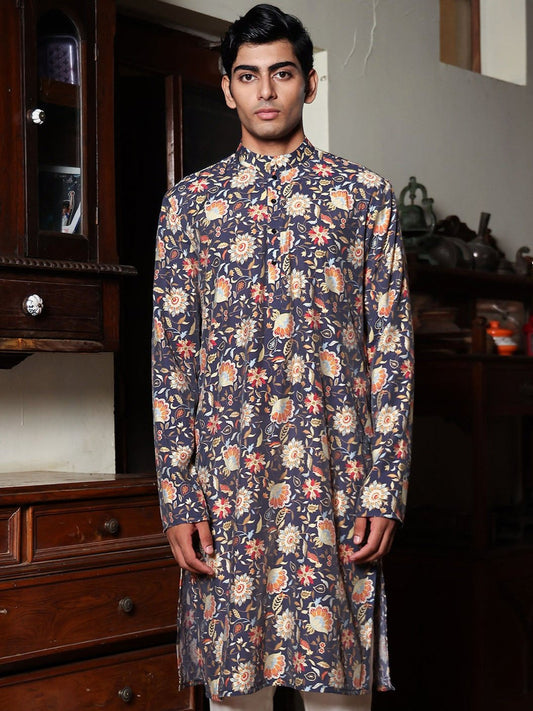 Patr
Printed
Kurta 
Printed Kurta
Dark Blue
