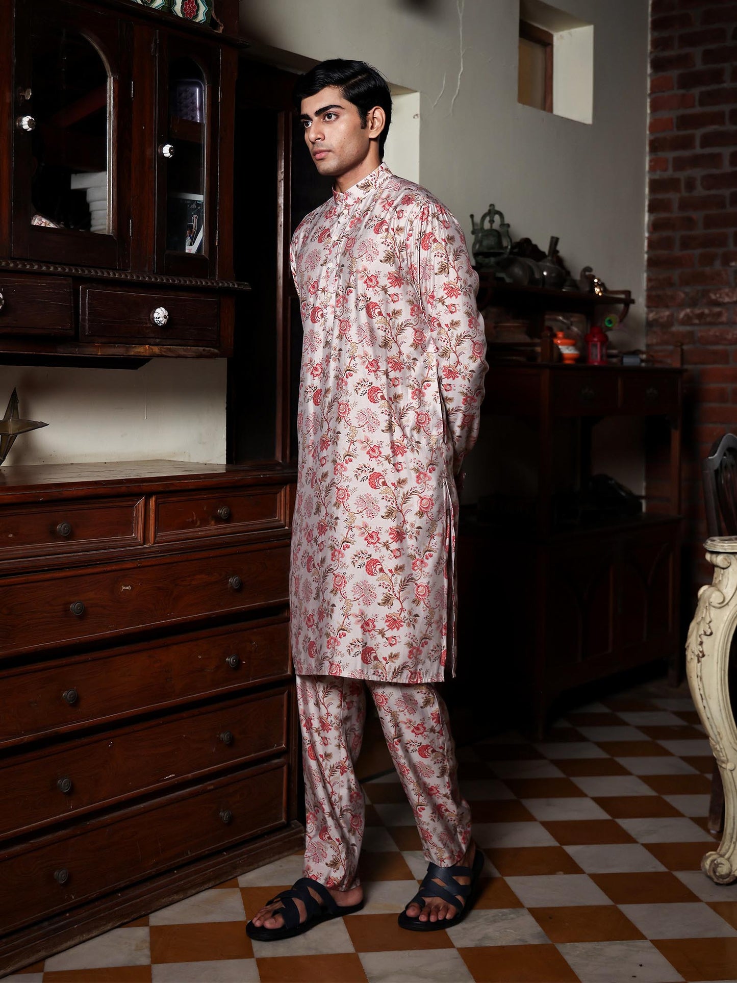 Vishruth Light Pink Printed Chanderi Kurta Set