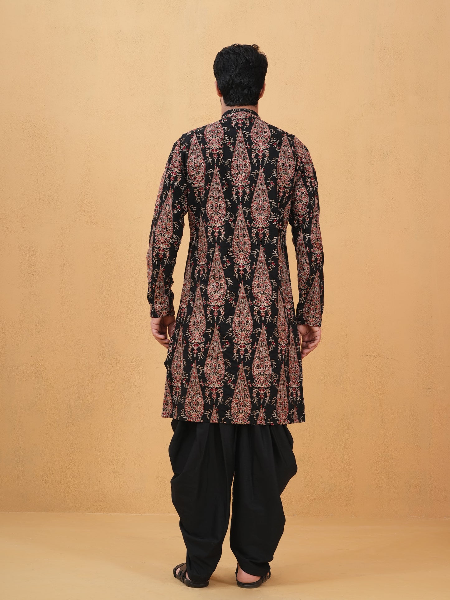 Aarvish  Black Embroidered Katan Kurta Set