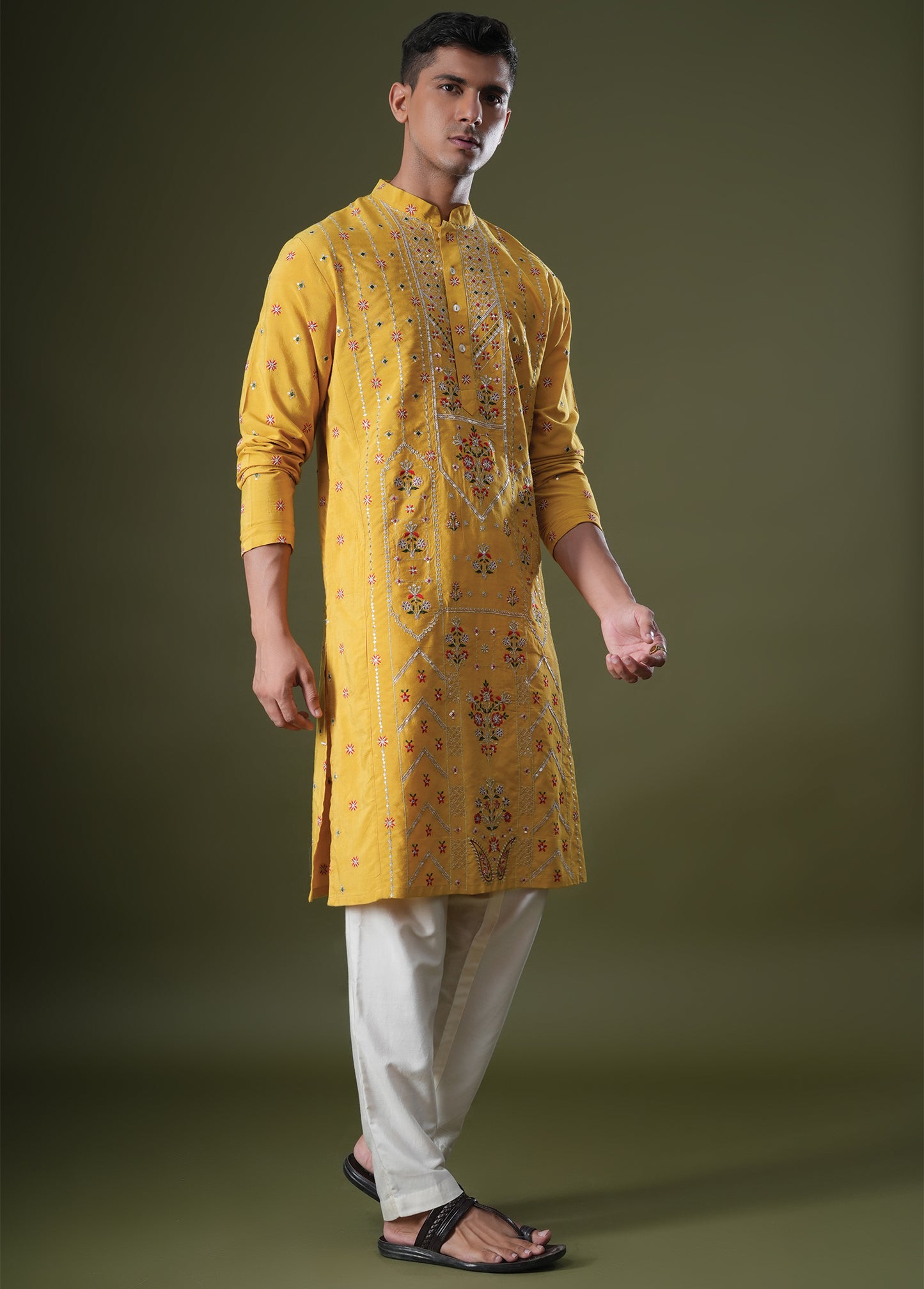 Aarvin Yellow Embroidered Katan Kurta Set