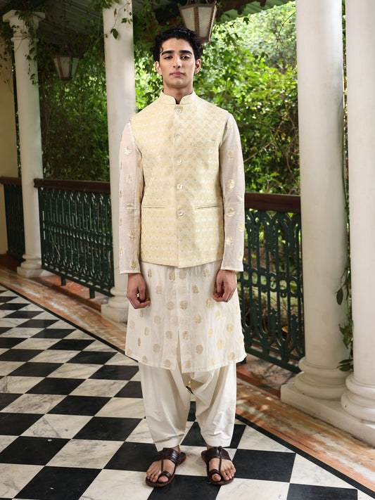 Arjuna Gold Jacquard Bundi Set