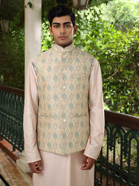 Patr
Bundi
jacket
Embroidered 
Embroidered Jacket