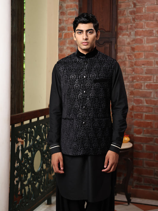 Patr
Bundi
Jacket
Black
Embroidered 
Embroidered Jacket