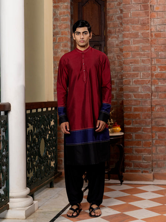Patr
Solid
Kurta 
Solid Kurta
Wine