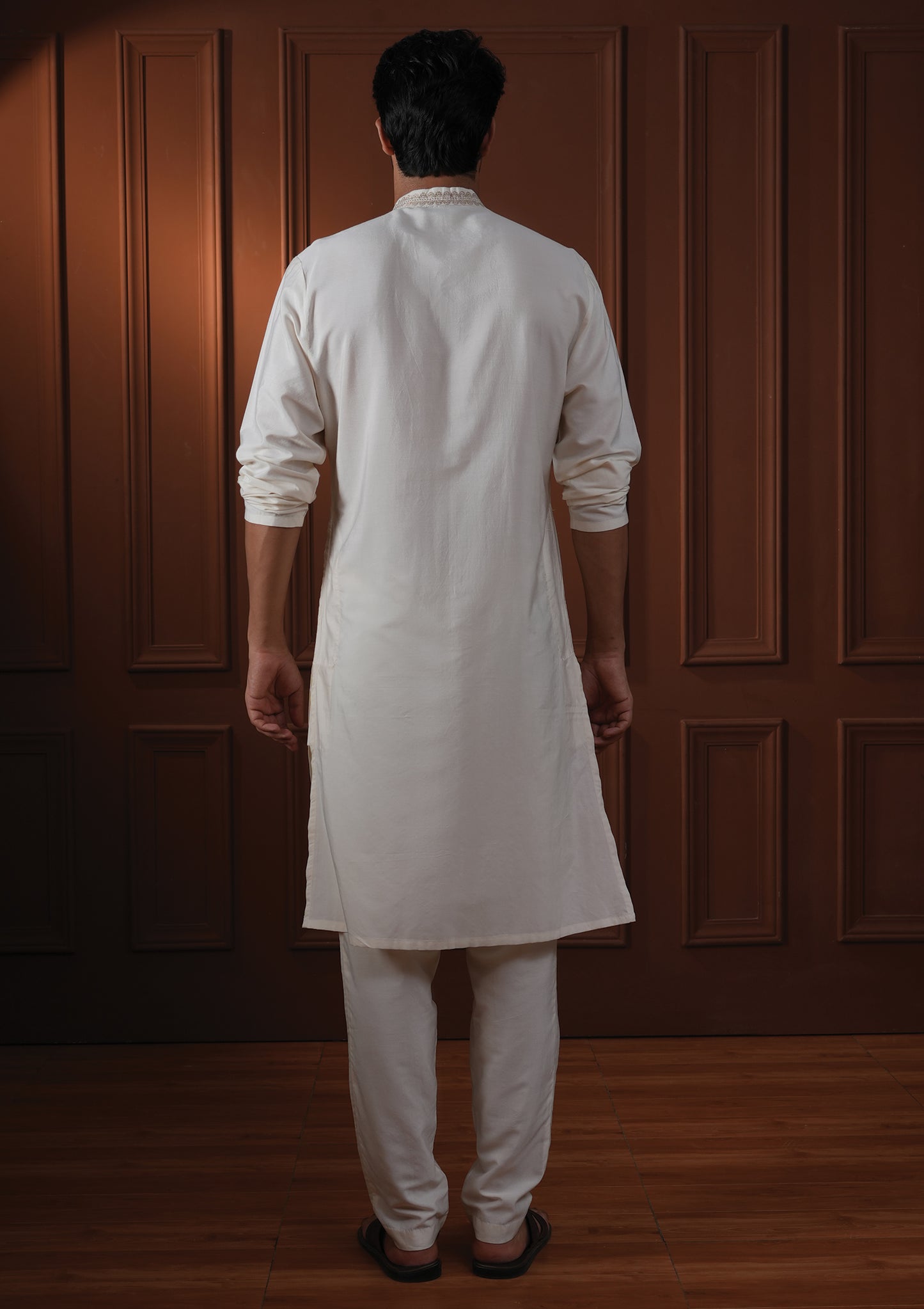Anshul Ivory Embroidered Katan Kurta