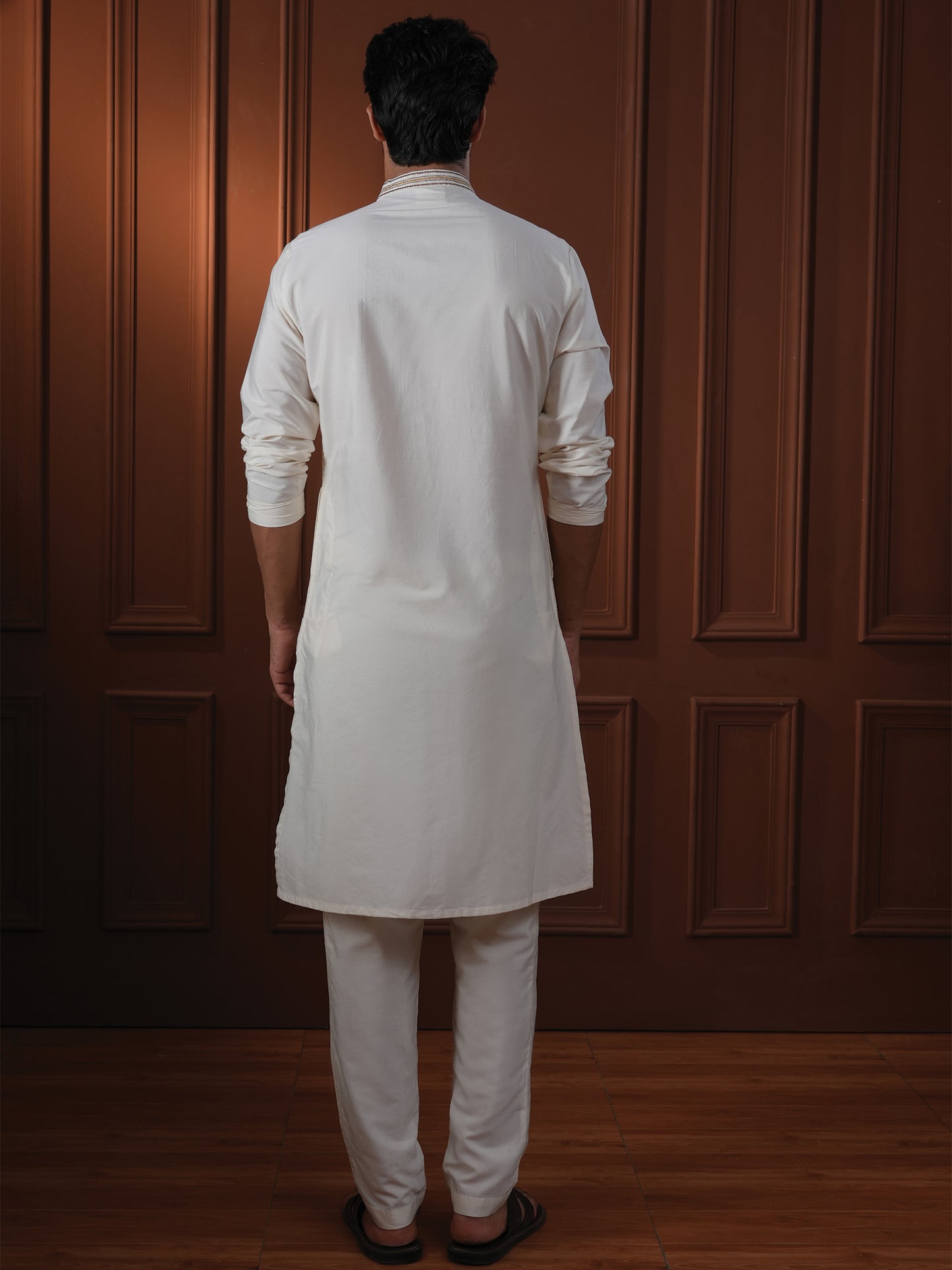 Aarnik Ivory Embroidered Katan Kurta