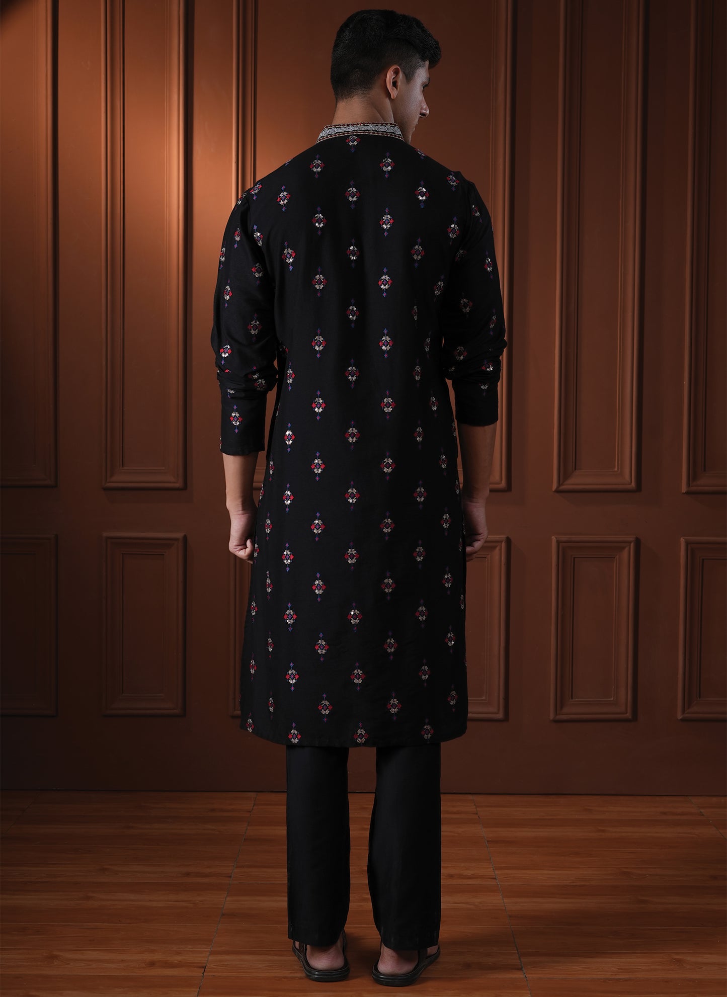 Tanvith Black Embroidered Katan Kurta